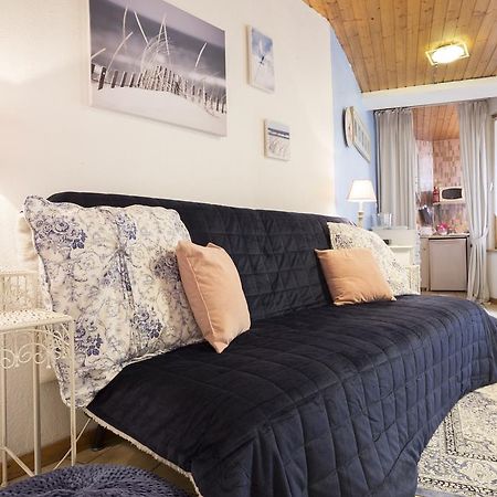 Romantic Studio Center Colmar Bilik gambar